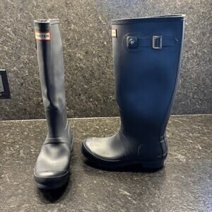 Hunter Rain Boots Women 7 Shoes Navy Blue Rubber Pull On Tall Waterproof